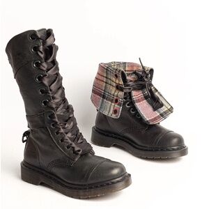 Dr. Martens Triumph 1914 Boot in Black Mirage Plaid (Size 9)